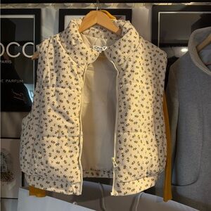 ONLY Floral Patterned Vest